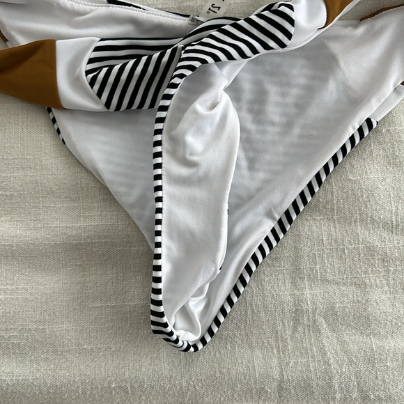 Forever 21 bandeau bikini - Picture 3 of 3